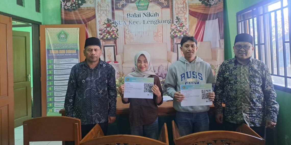 Bimwin Catin KUA Lengkong, Penghulu dan Penyuluh Bekali Pasangan Hadapi Kehidupan Rumah Tangga