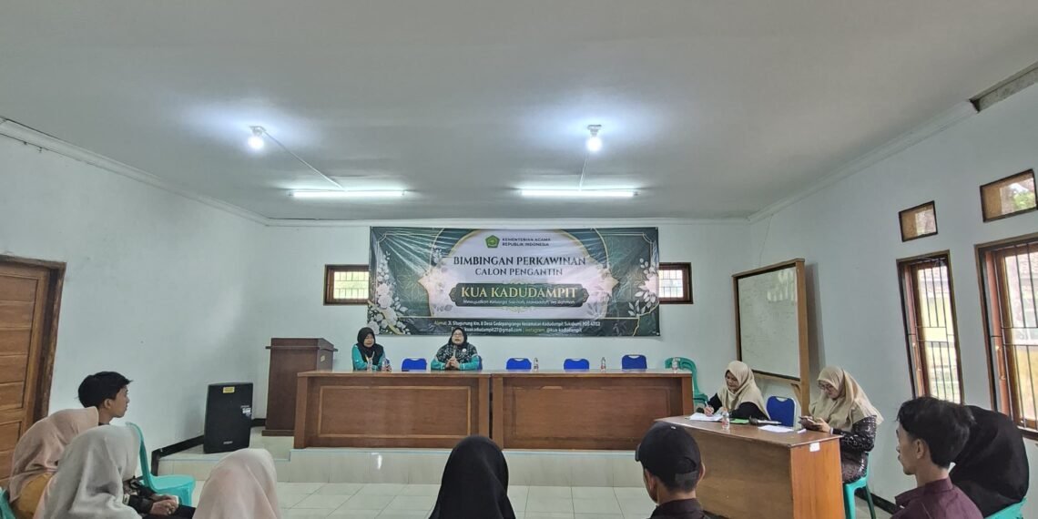Motekar dan KUA Kadudampit Bekali Calon Pengantin dengan Pemahaman 8 Fungsi Keluarga