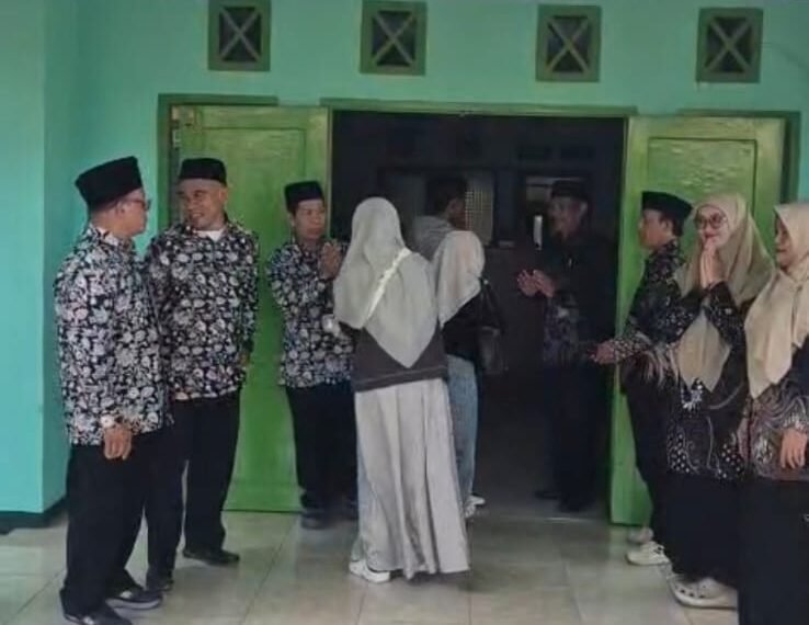 Sambut Calon Pengantin dengan 5S, KUA Kadudampit Perkuat Pelayanan Prima