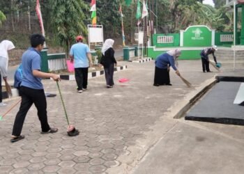Jumat Pagi di KUA Ciracap, Sehat Bersama dan Peduli Lingkungan