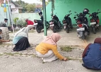 GEMAH ASRI, KUA Cibitung Tata Lingkungan Kantor agar Bersih dan Nyaman