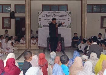 Maulid Nabi di MDTU Al-Karimah, Penyuluh KUA Kadudampit Ajak Anak Bijak Menjaga Lisan