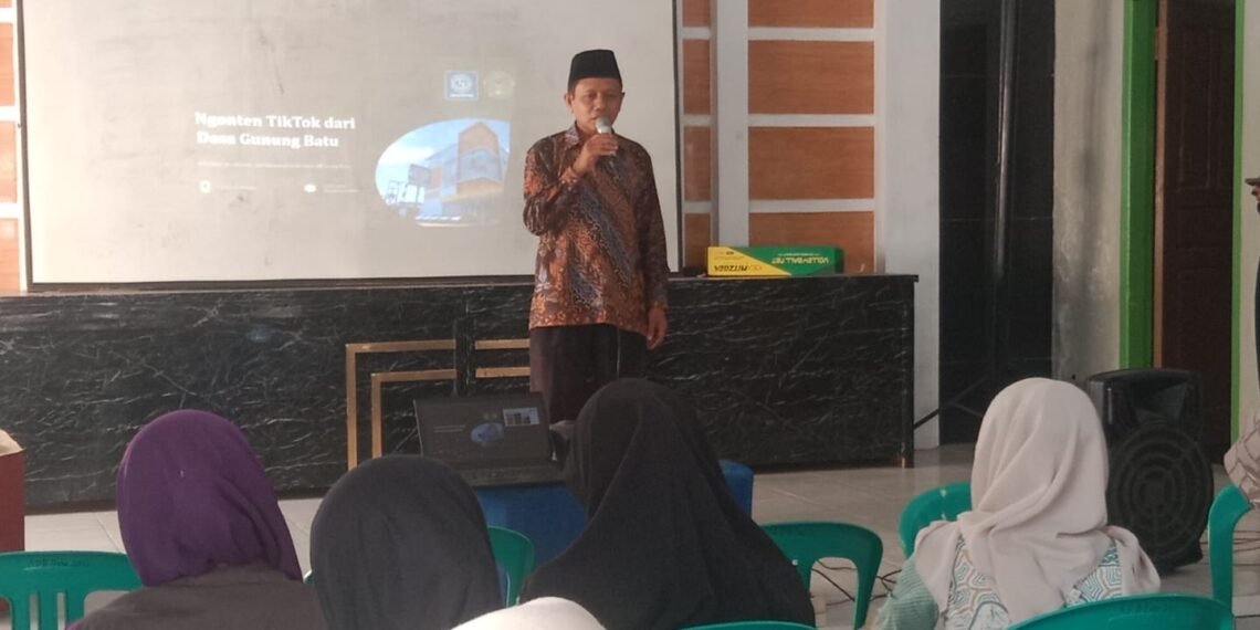 Dari Potensi Desa ke Media Sosial, Penyuluh KUA Ciracap Dukung Branding Gunungbatu