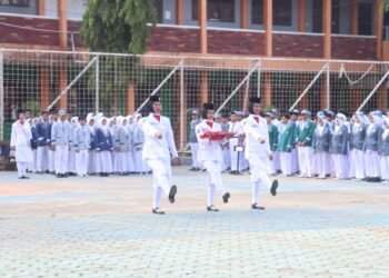 MAN 3 Sukabumi Apresiasi Petugas Upacara HUT ke-81 RI dan Siswa Berprestasi