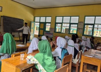 Penyuluh KUA Cibitung Perkuat Pembinaan BTQ di MDTU Az-Zahra