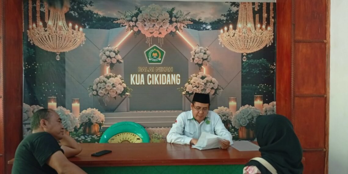 Penghulu KUA Cikidang Pastikan Data Catin Valid dan Rukun Nikah Terpenuhi