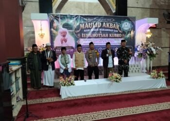 Kepala KUA Sagaranten Hadiri Maulid Akbar dan Istigasah Kubro di Masjid Besar Alhidayah