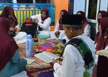 Penyuluh KUA Ciracap Pimpin Selawat pada Peringatan Maulid Nabi