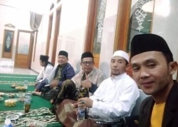 Penyuluh KUA Lengkong Ajak Jamaah Teladani Akhlak Rasulullah pada Peringatan Maulid Nabi