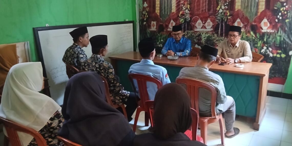 Rakor dan Silaturahmi, KUA Cibitung Sambut Kepala KUA Baru