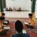 Bakda Zuhur, Pegawai KUA Ciracap Hidupkan Maulid Nabi dengan Tadarus dan Selawat