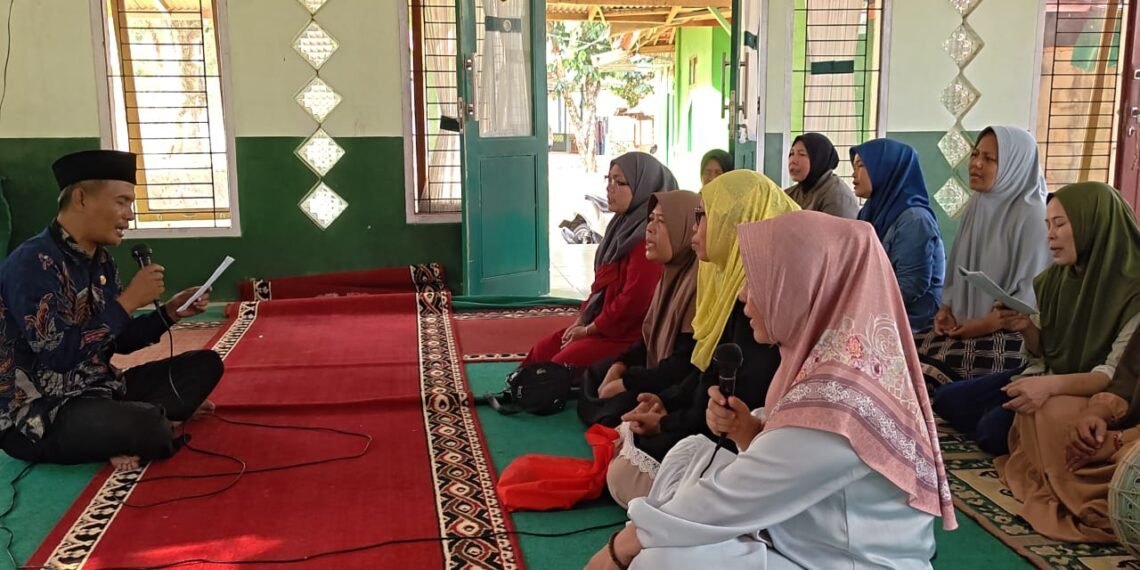 Kepala KUA Ciracap Bershalawat Bersama Majelis Taklim Nurul Huda, Perkuat Persiapan Maulid Nabi