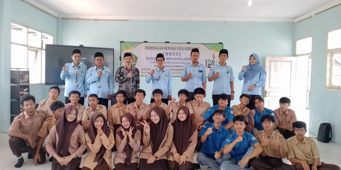 KUA Parungkuda Gelar BRUS di SMK Islam Al-Qudsiyah, Bekali Pelajar Hadapi Masa Remaja