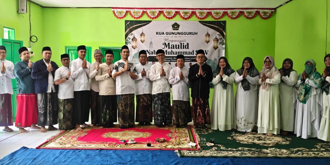 Peringatan Maulid Nabi di KUA Gunungguruh, Kepala KUA Tekankan Keteladanan Rasulullah dalam Pelayanan