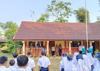 Kepala KUA Jampangkulon Tekankan Pentingnya Adab dan Cegah Bullying di SMPN 4 Jampangkulon