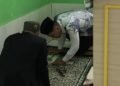 Pastikan Ketepatan Arah Kiblat, Penyuluh KUA Cikakak Kalibrasi Masjid Nurul Amal