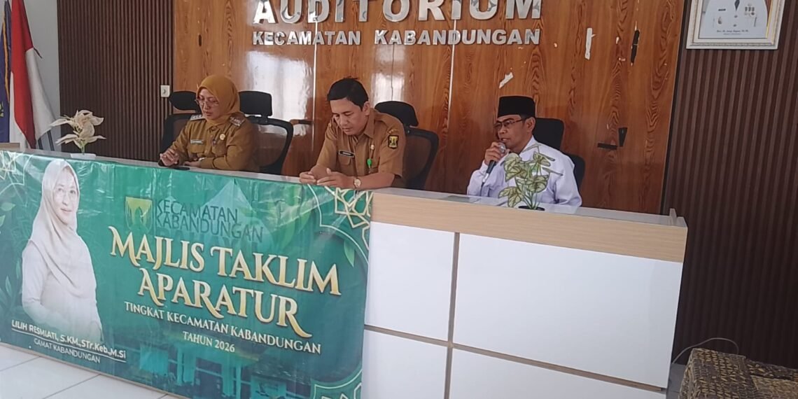 Perkuat Silaturahmi, Penyuluh KUA Kabandungan Sosialisasikan GEMA SELAWAT melalui Pengajian MTA