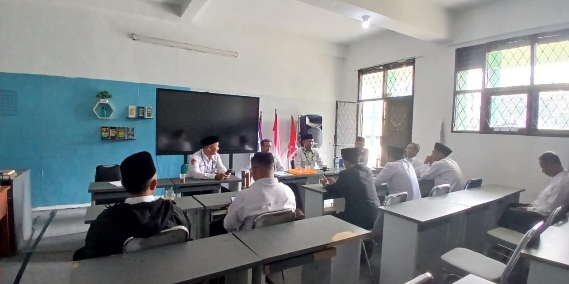 Kepala KUA Wilayah 5 dan Penyuluh Agama Purabaya Sosialisasikan Pembentukan Saka Amal Bakti di MAN 4 Sukabumi