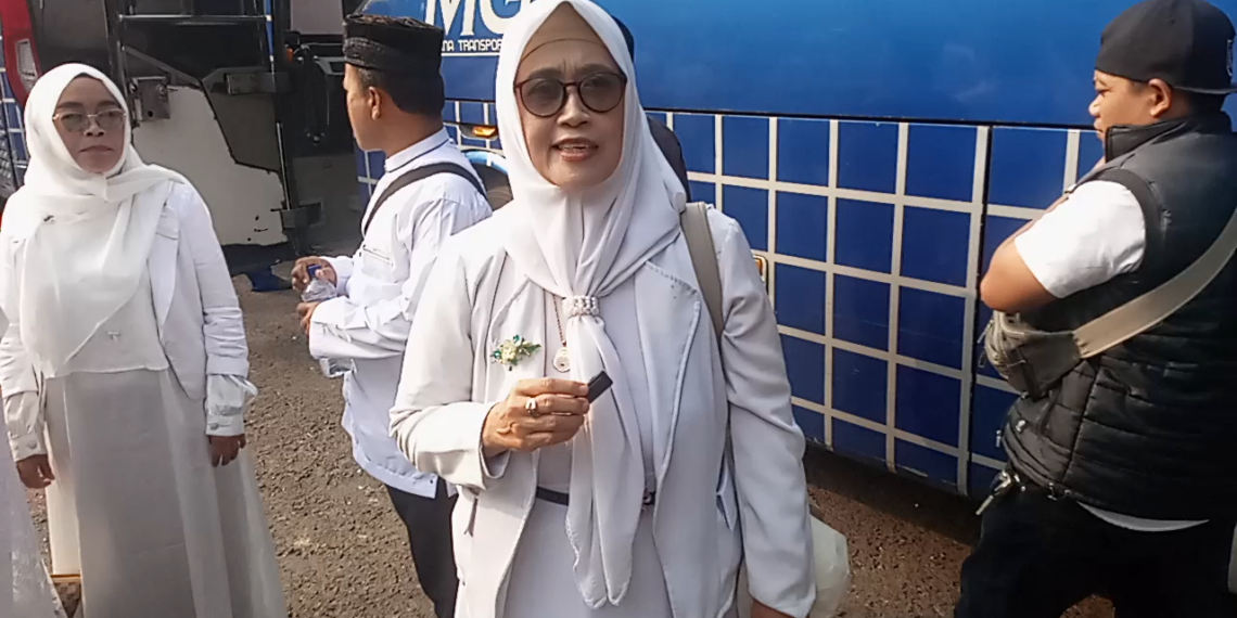 Pengawas RA dan MI Wilayah Barakuda Antusias Ikuti Zikir dan Doa Kebangsaan di Monas