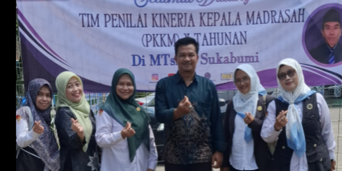 Pengawas Bina Laksanakan Evaluasi Kinerja Kepala MIN 1 Sukabumi pada PKKM Empat Tahunan