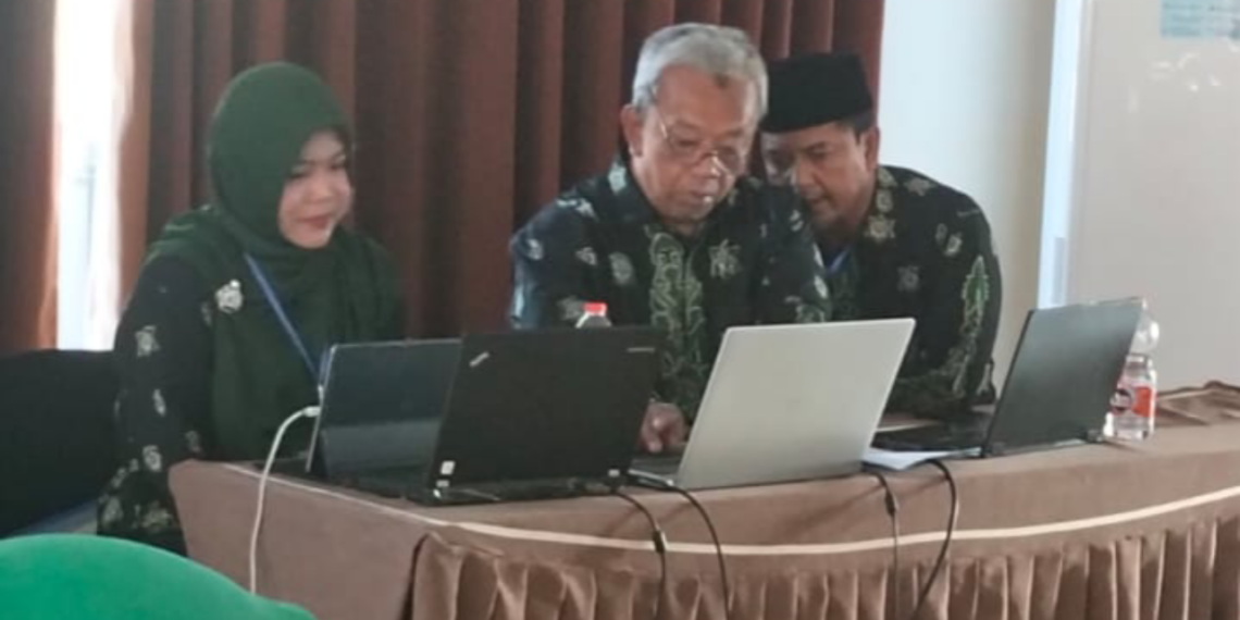 Pokjawas Jawa Barat Evaluasi Program Kerja dan Susun Strategi Penguatan Kepengawasan Madrasah