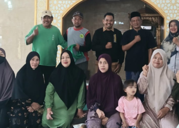 Penyuluh KUA Cicurug Bersama Pemerintah Desa Bangbayang Sukseskan GEBER MASJID