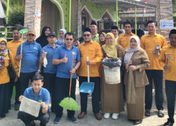 KUA Pabuaran Bersama KKG PAI dan Masyarakat Sukseskan GEBER MASJID