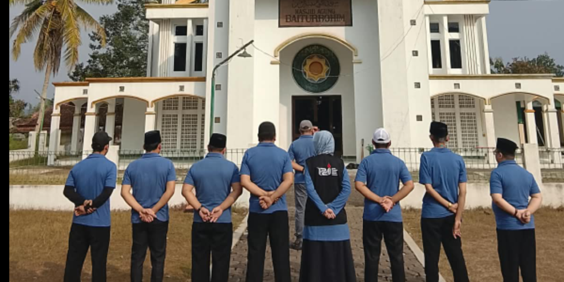 KUA Curugkembar Laksanakan GEBER MAS di Masjid Baiturohim