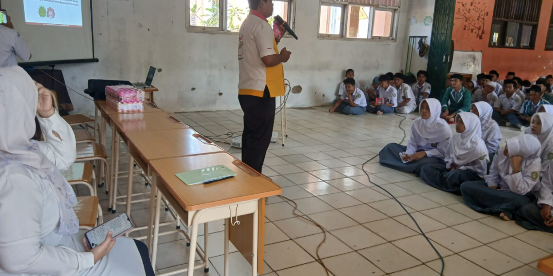 MAN 3 Sukabumi Tingkatkan Literasi Kesehatan Siswa melalui Edukasi Probiotik