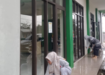 KUA Sagaranten Gelar GEMAH ASRI, Wujudkan Lingkungan Kerja yang Nyaman dan Bersih