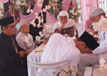 Berikan Kemudahan Layanan, Penghulu KUA Surade Catat Pernikahan di Kediaman Mempelai