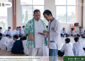 Santri Al-Ma’tuq Dibekali Kepedulian Lingkungan melalui Orientasi Kader Adiwiyata