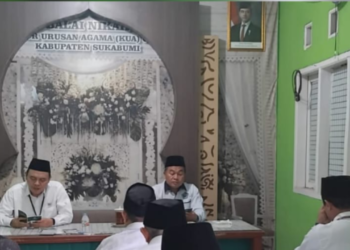 KUA Cisaat Awali Pekan dengan Apel Pagi, Ratib Al-Athos dan Kajian Kitab Kuning