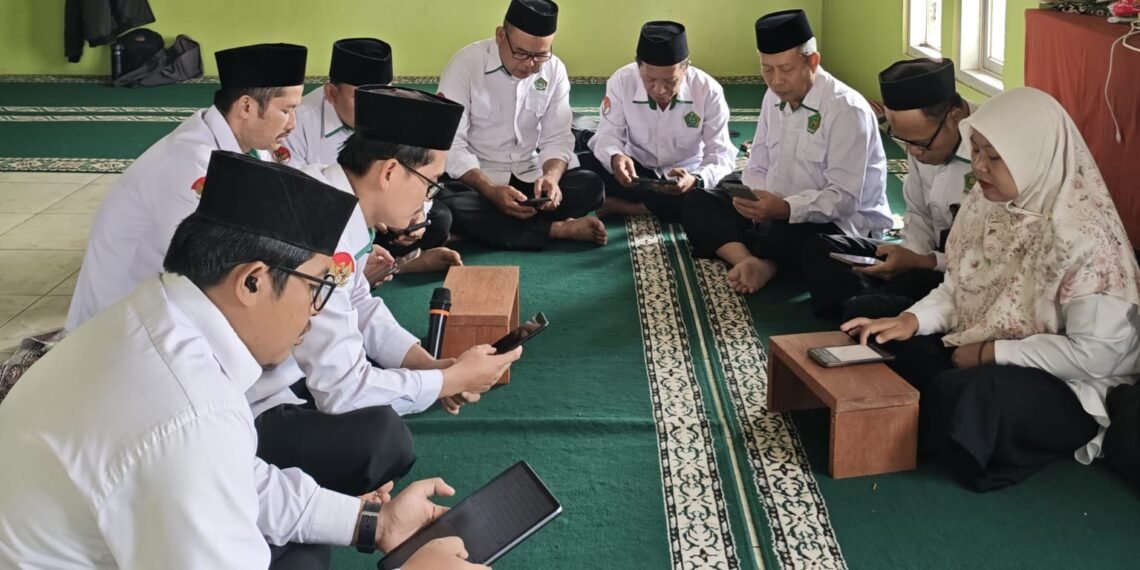KUA Jampangtengah Semarakkan Gema Selawat Kebangsaan melalui Pembacaan Dalā’il al-Khayrāt