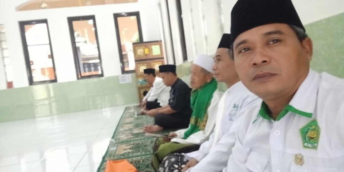 Pengajian Syahriahan MUI Pabuaran, Penyuluh KUA Ajak Jamaah Membumikan Selawat