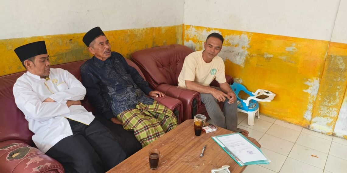 Wujudkan Kemenag Berdampak, Penyuluh KUA Kabandungan Perkuat Silaturahmi dengan Tokoh Masyarakat