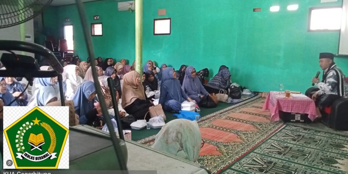 Penyuluh KUA Gegerbitung Perkuat Silaturahmi dan Pembinaan Keagamaan dalam Pengajian Alhidayah