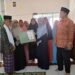 Perkuat Pembinaan Keagamaan, Penyuluh KUA Waluran Gelar Gema Selawat dan Serahkan SKT