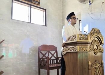 Penyuluh KUA Surade Perkuat Pembinaan Keagamaan melalui Khutbah Jumat