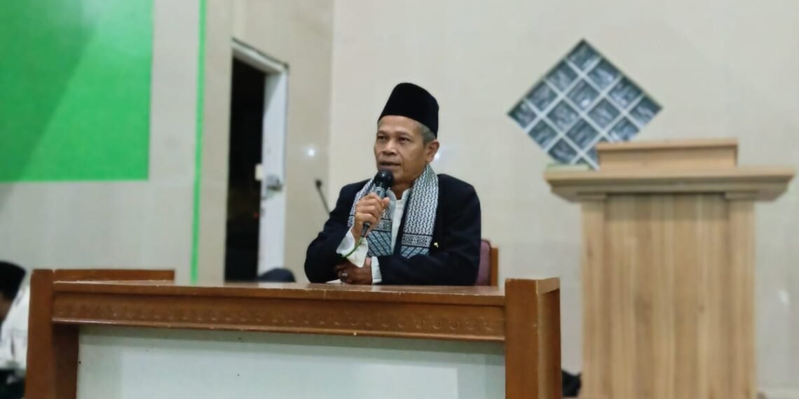 Penyuluh KUA Cikidang Hidupkan Gema Selawat Bersama Jamaah Halaqah Fajar Lintas Kecamatan