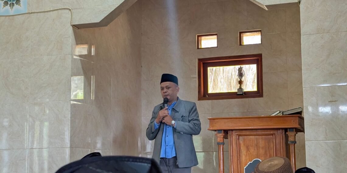 KUA Cicantayan Hadirkan Pelayanan Keagamaan melalui Program Jumat Keliling di Desa Manggis