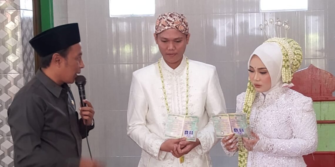Penghulu KUA Surade Layani Pencatatan Pernikahan Sekaligus Berikan Nasihat Keluarga Sakinah