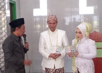 Penghulu KUA Surade Layani Pencatatan Pernikahan Sekaligus Berikan Nasihat Keluarga Sakinah