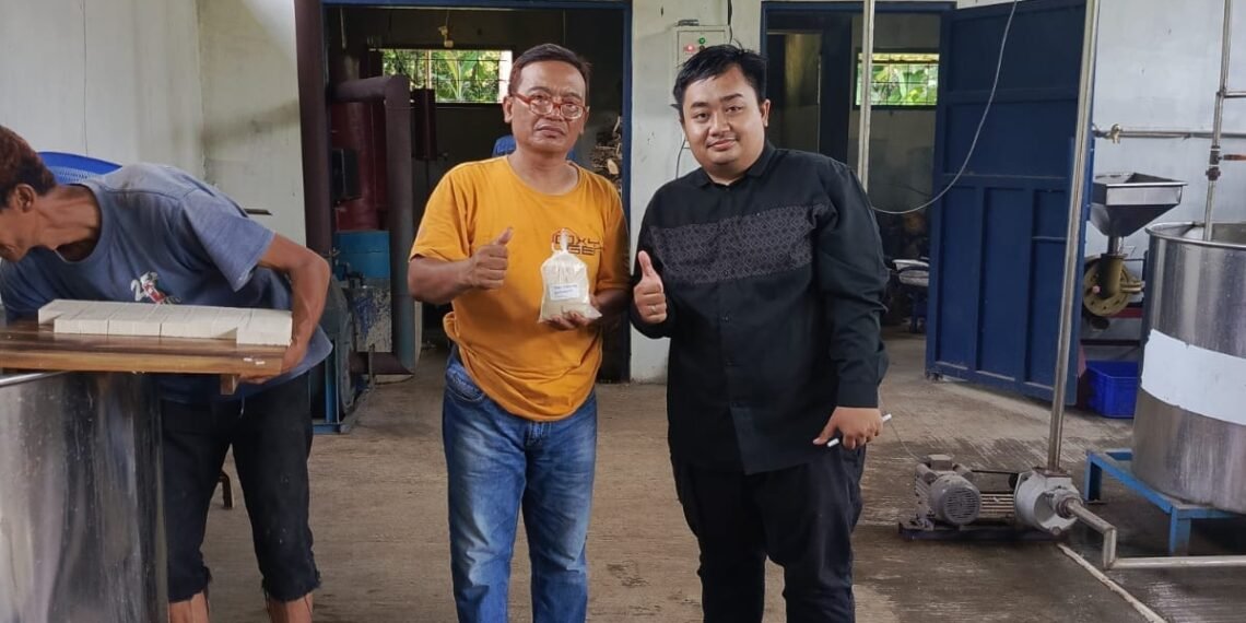 KUA Bantargadung Hadirkan Edukasi Halal bagi Pelaku Usaha Tahu Putih