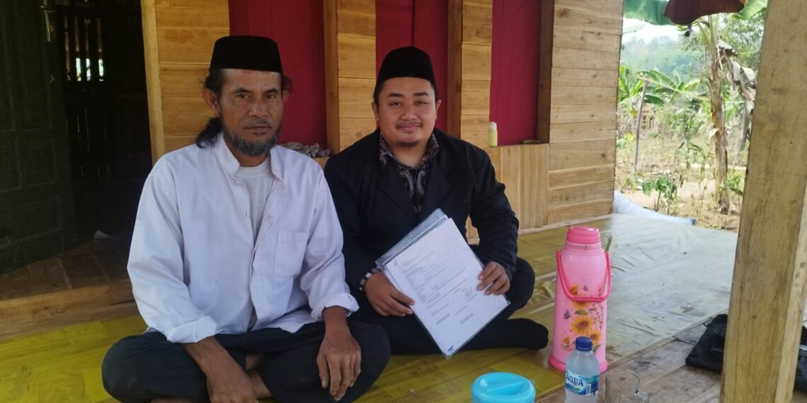 Penyuluh KUA Bantargadung Perkuat Silaturahmi dengan Tokoh Masyarakat