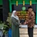 Dukung Program Ekoteologi, Peserta Bimwin Serahkan Bibit Tanaman ke KUA Nagrak
