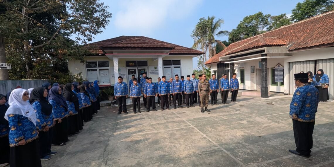 KUA Cicantayan Perkuat Sinergi Lintas Instansi melalui Apel Pagi Bersama ASN Se-Kecamatan