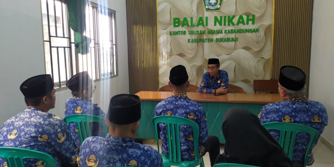 Tindak Lanjut Pembinaan ASN, Kepala KUA Kabandungan Perkuat Disiplin dan Kinerja Pegawai