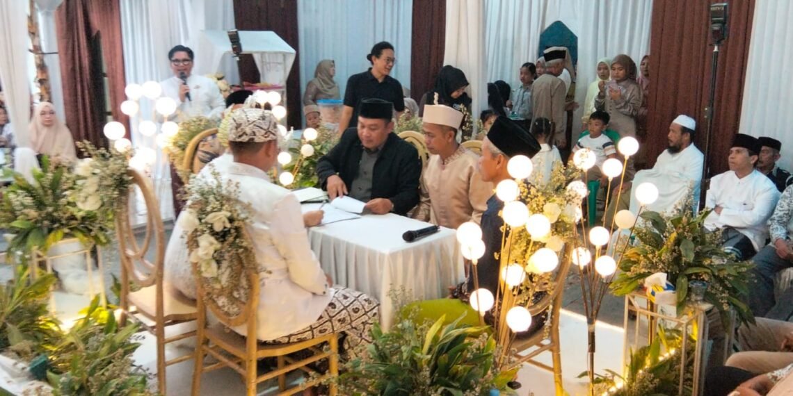 Menapaki Kehidupan Baru, Penghulu KUA Ciracap Titip Pesan kepada Pengantin