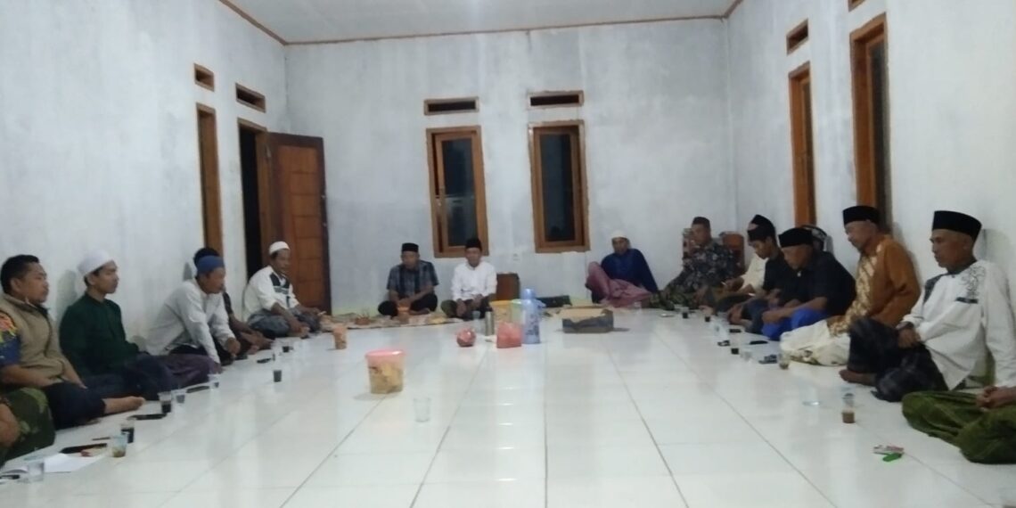 Syahriyahan MT Al-Ijabah, Penyuluh KUA Ciracap Ajak Jamaah Membangun Pribadi Muslim